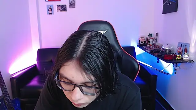 Snapshot of malik_harrison__ chatting on 24, 12, 2024 malik harrison   online show from 24, 12, 2024