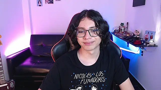 Snapshot of malik_harrison__ chatting on 3, 1, 2025 malik harrison   online show from 3, 1, 2025