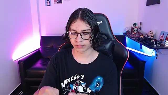 Snapshot of malik_harrison__ chatting on 14, 1, 2025 malik harrison   online show from 14, 1, 2025