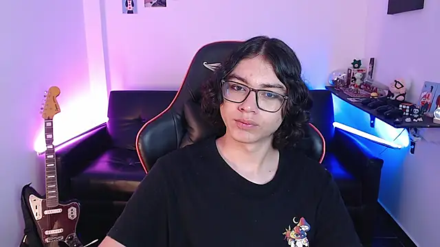 Snapshot of malik_harrison__ chatting on 16, 1, 2025 malik harrison   online show from 16, 1, 2025