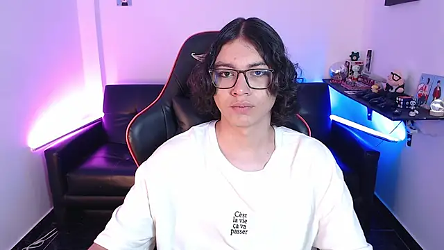 Snapshot of malik_harrison__ chatting on 20, 1, 2025 malik harrison   online show from 20, 1, 2025