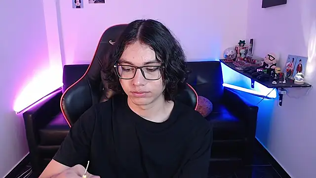 Snapshot of malik_harrison__ chatting on 31, 1, 2025 malik harrison   online show from 31, 1, 2025