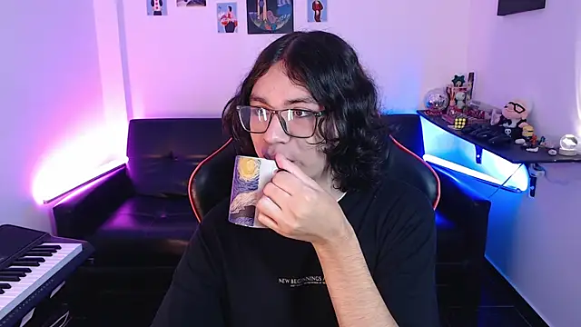 Snapshot of malik_harrison__ chatting on 17, 2, 2025 malik harrison   online show from 17, 2, 2025