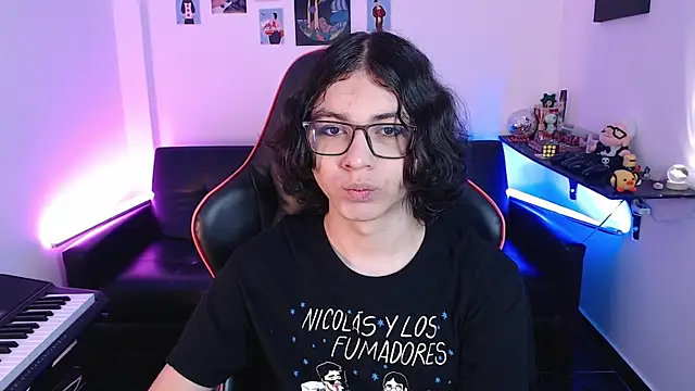 Snapshot of malik_harrison__ chatting on 18, 2, 2025 malik harrison   online show from 18, 2, 2025