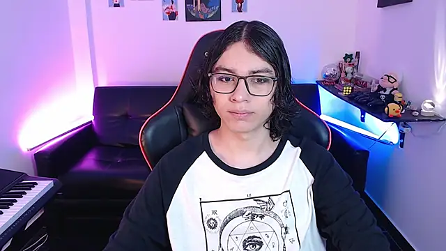 Snapshot of malik_harrison__ chatting on 19, 2, 2025 malik harrison   online show from 19, 2, 2025