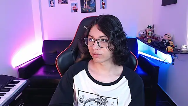 Snapshot of malik_harrison__ chatting on 19, 2, 2025 malik harrison   online show from 19, 2, 2025