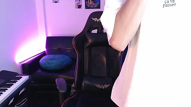 Snapshot of malik_harrison__ chatting on 27, 2, 2025 malik harrison   online show from 27, 2, 2025