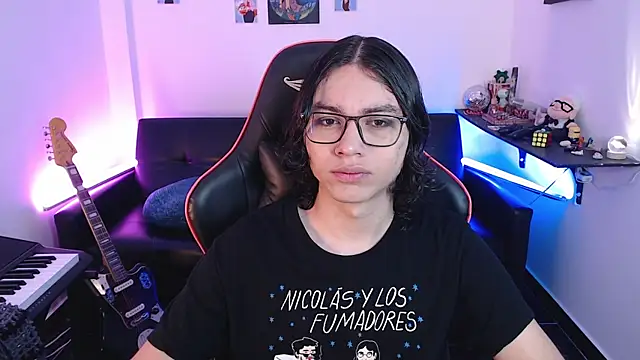 Snapshot of malik_harrison__ chatting on 8, 3, 2025 malik harrison   online show from 8, 3, 2025