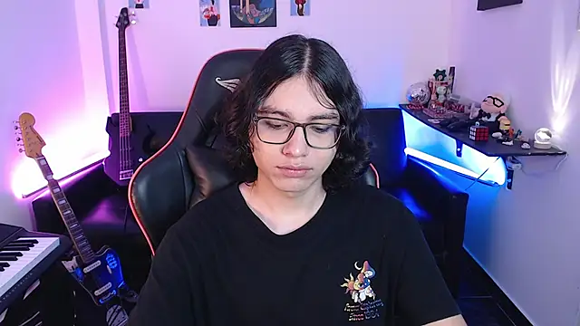 Snapshot of malik_harrison__ chatting on 9, 3, 2025 malik harrison   online show from 9, 3, 2025