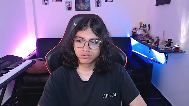 Snapshot of malik_harrison__ chatting on 20, 10, 2025 malik harrison   online show from 20, 10, 2025