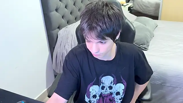 Snapshot of SasukeUhchiaa chatting on 14, 3, 2025 SasukeUhchiaa online show from 14, 3, 2025