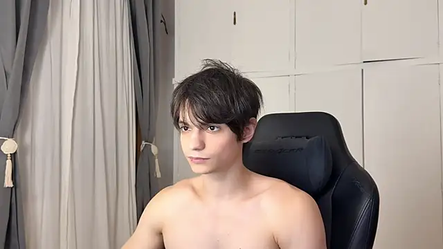 Snapshot of SasukeUhchiaa chatting on 30, 3, 2026 SasukeUhchiaa online show from 30, 3, 2026