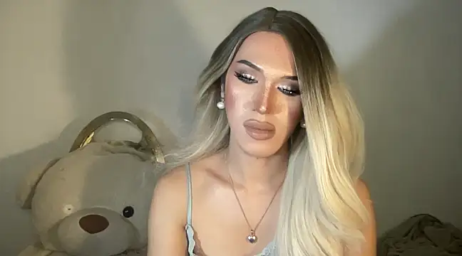 Ts glamxxxx online show from 12, 2, 2025