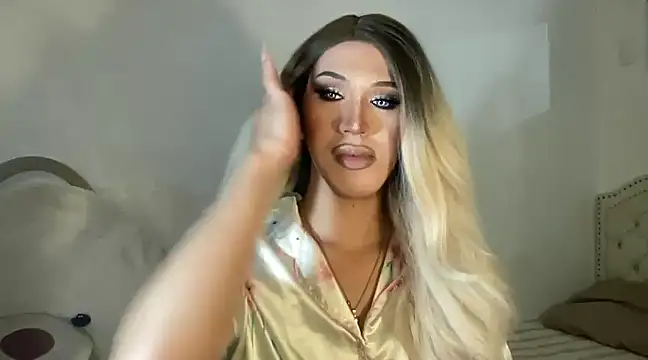 Ts glamxxxx online show from 15, 2, 2025