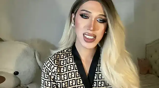 Ts glamxxxx online show from 21, 2, 2025