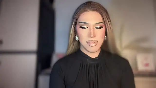 Ts glamxxxx online show from 17, 12, 2025