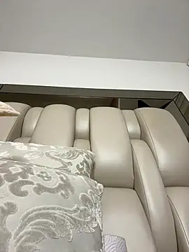 ALISSON FOXXX1 online show from 8, 2, 2026