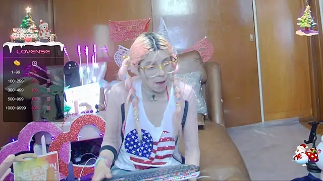 Snapshot of Skinygirl chatting on 20, 2, 2025 Skinygirl online show from 20, 2, 2025