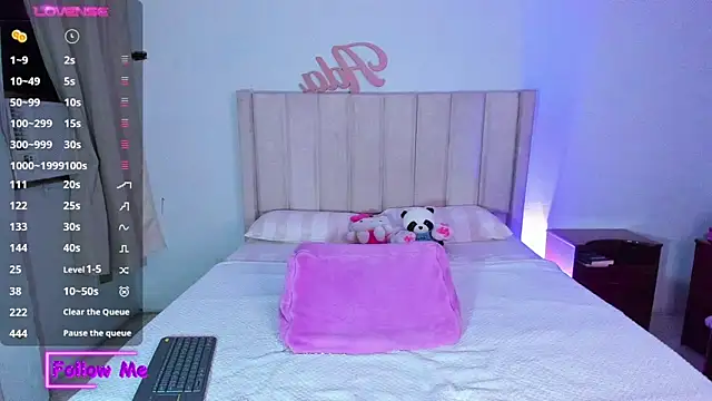 sheirysex  online show from 4, 2, 2026