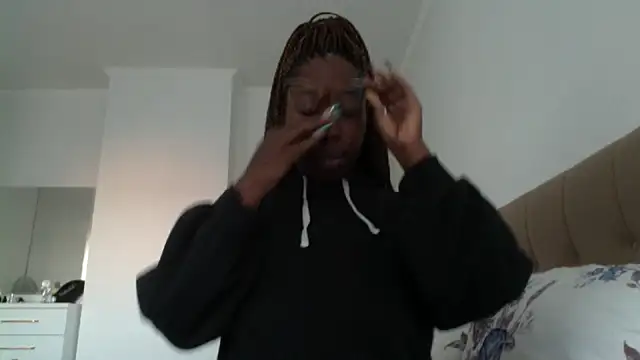 MadamIndigo online show from 21, 12, 2024