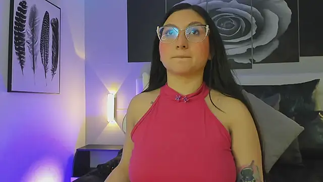 lucy neil online show from 7, 10, 2025