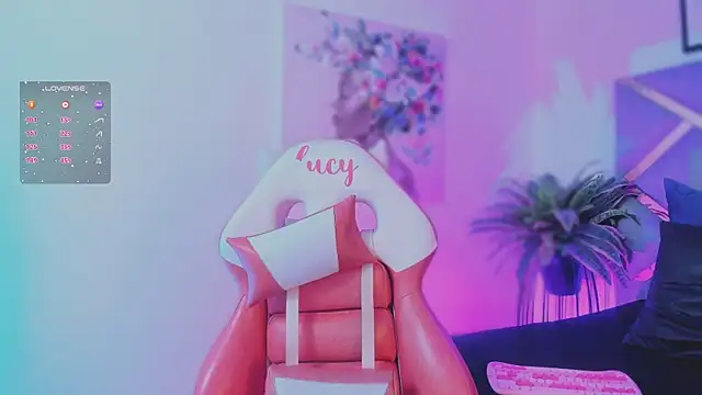 lucy neil online show from 17, 12, 2025