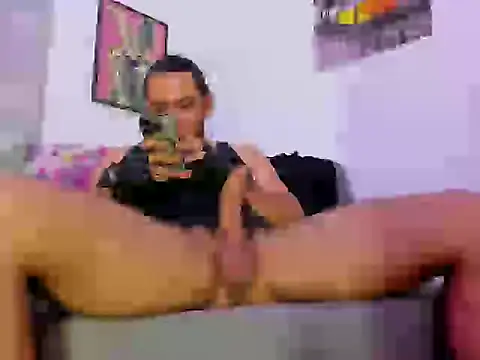 tuyo1995 online show from 9, 3, 2026