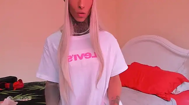 Snapshot of drippyorlovee chatting on 3, 1, 2025 drippyorlovee online show from 3, 1, 2025
