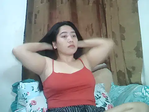 LOVENAYRA1 online show from 8, 2, 2026