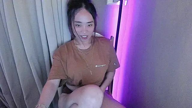 MissAyaCollins online show from 17, 2, 2025