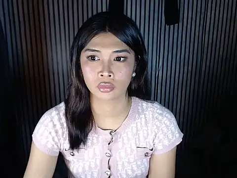 Maria-Moore online show from 5, 10, 2025