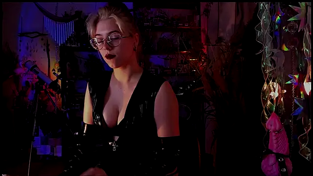 Scarlett Wanner online show from 9, 12, 2024