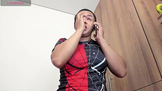 Bessie32 online show from 11, 4, 2026