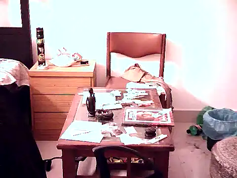 Snapshot of aksxi1 chatting on 27, 10, 2025 aksxi1 online show from 27, 10, 2025