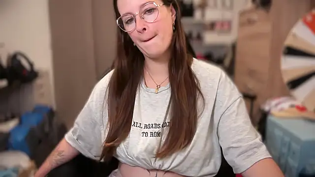 Amai Live online show from 4, 10, 2025