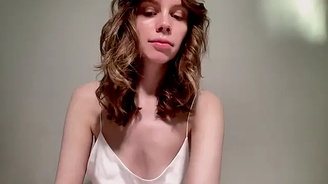 Nikki Mimimi online show from 13, 12, 2024