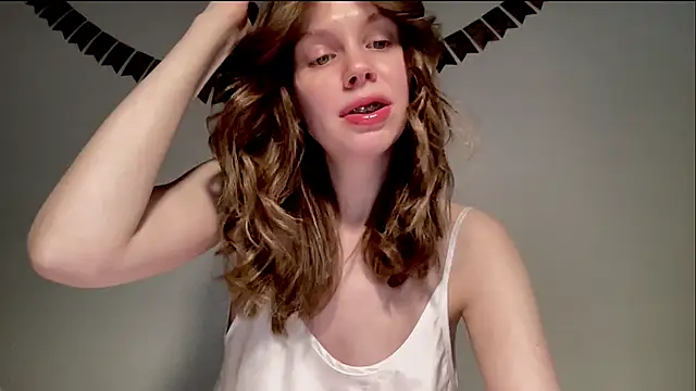 Nikki Mimimi online show from 24, 1, 2025