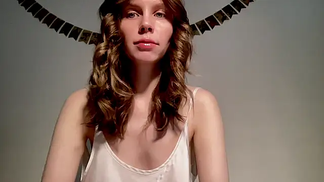 Nikki Mimimi online show from 1, 2, 2025