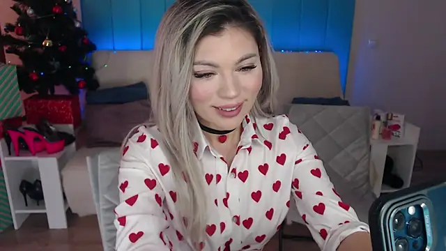 Snapshot of LindyVSAndy chatting on 16, 12, 2024 LindyVSAndy online show from 16, 12, 2024