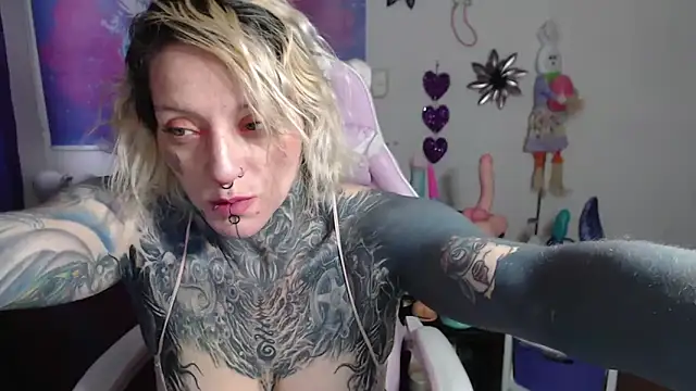 Snapshot of SLOPPYTITSS chatting on 12, 3, 2025 SLOPPYTITSS online show from 12, 3, 2025