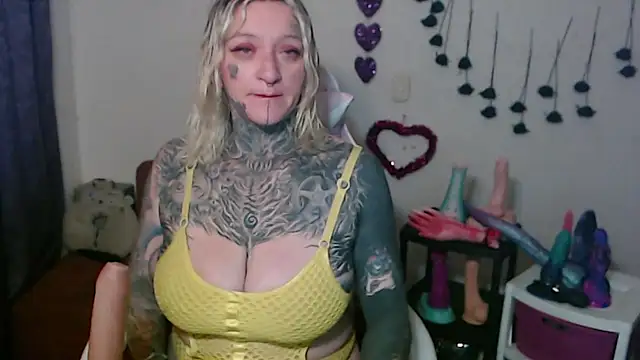 Snapshot of SLOPPYTITSS chatting on 16, 2, 2026 SLOPPYTITSS online show from 16, 2, 2026