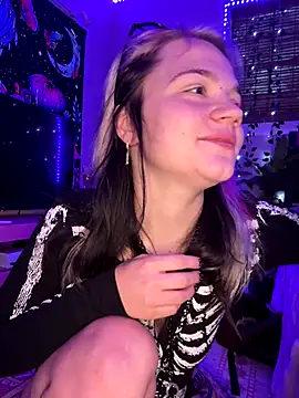 Cutiepiespanks online show from 17, 9, 2025