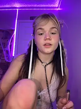 Cutiepiespanks online show from 7, 11, 2025