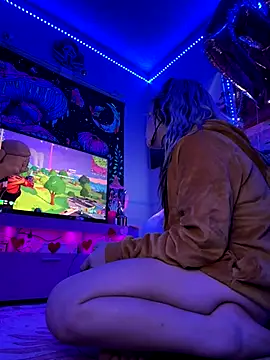 Cutiepiespanks online show from 9, 11, 2025