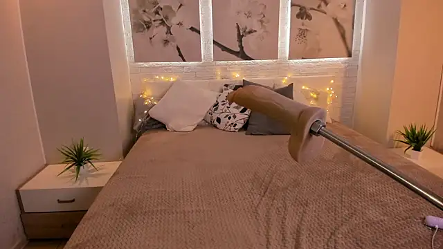 Betty June online show from 16, 1, 2025