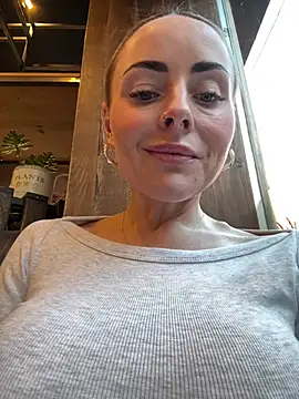 Snapshot of EmaSalis chatting on 19, 1, 2025 EmaSalis online show from 19, 1, 2025