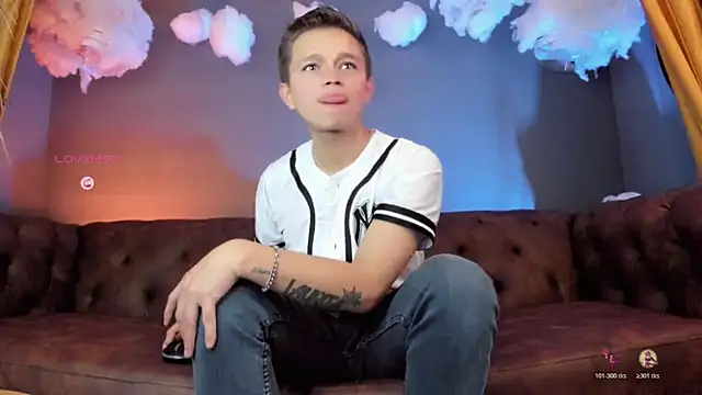 Snapshot of Tim_wolf chatting on 27, 10, 2025 Tim wolf online show from 27, 10, 2025