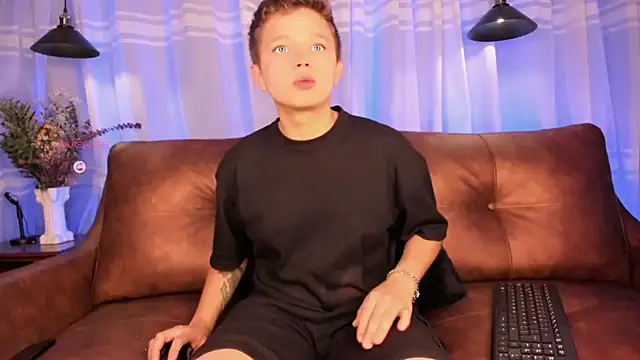 Snapshot of Tim_wolf chatting on 28, 10, 2025 Tim wolf online show from 28, 10, 2025