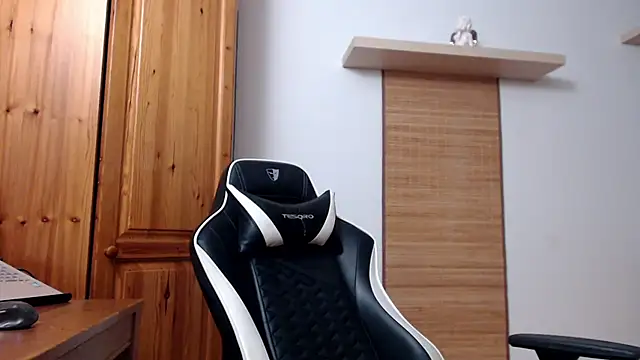 Lisakisss online show from 23, 2, 2025