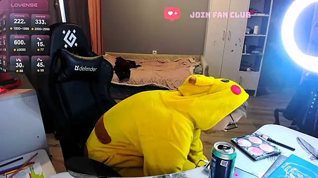 MollyLollipop online show from 16, 9, 2025